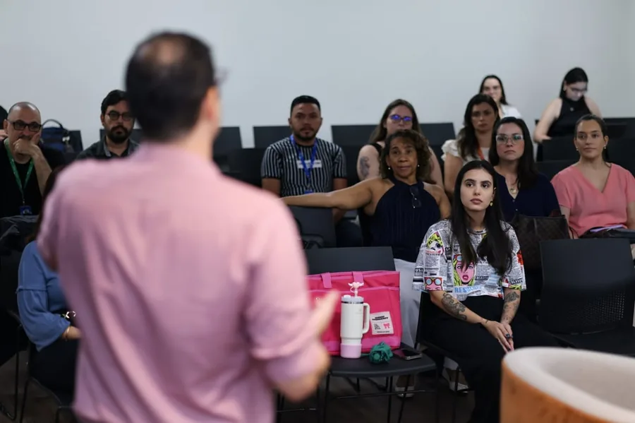 Workshop da Nazide Tech com o público